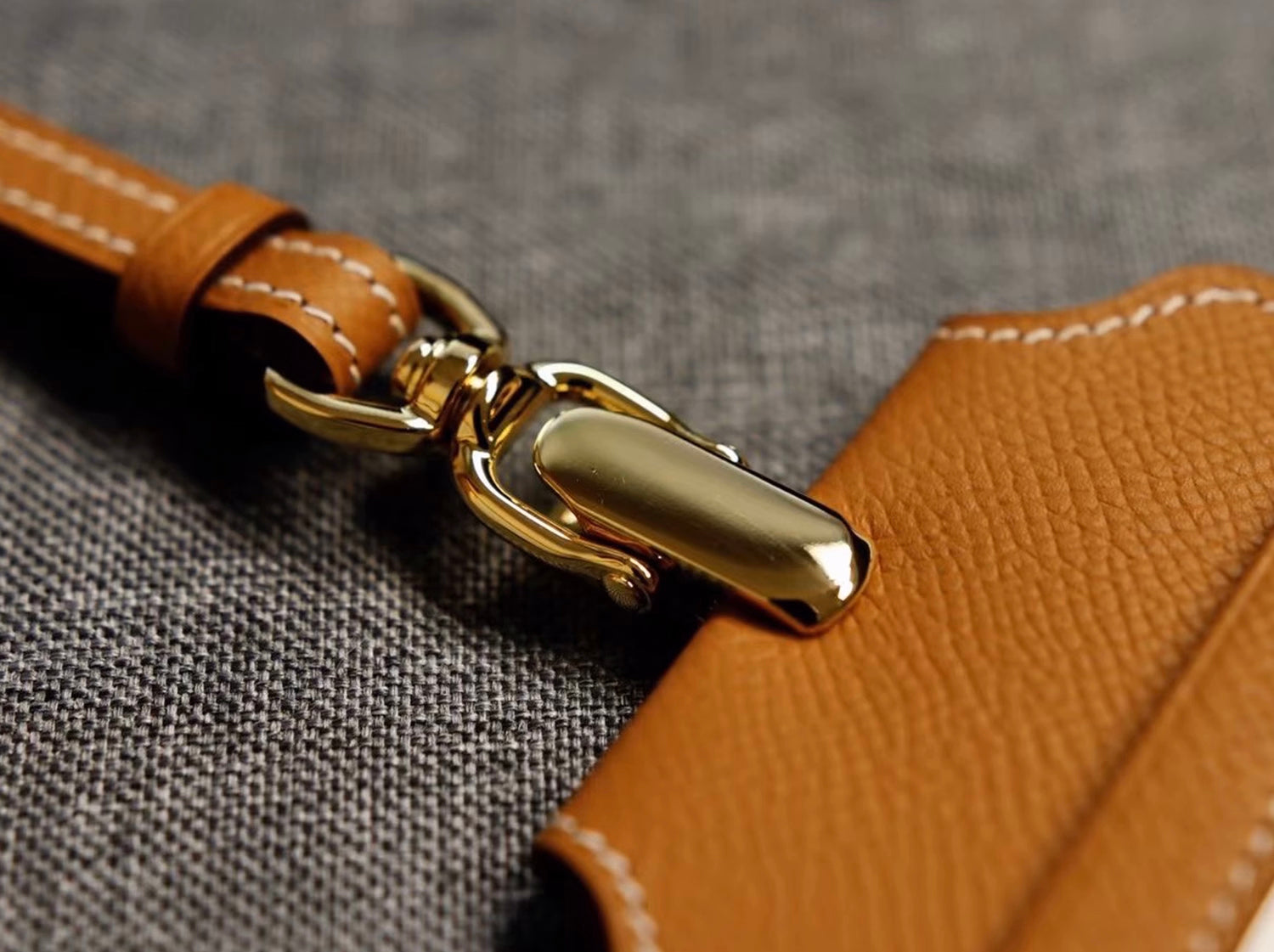 Hydra - Luxury Swivel Hook (Stainless Steel)